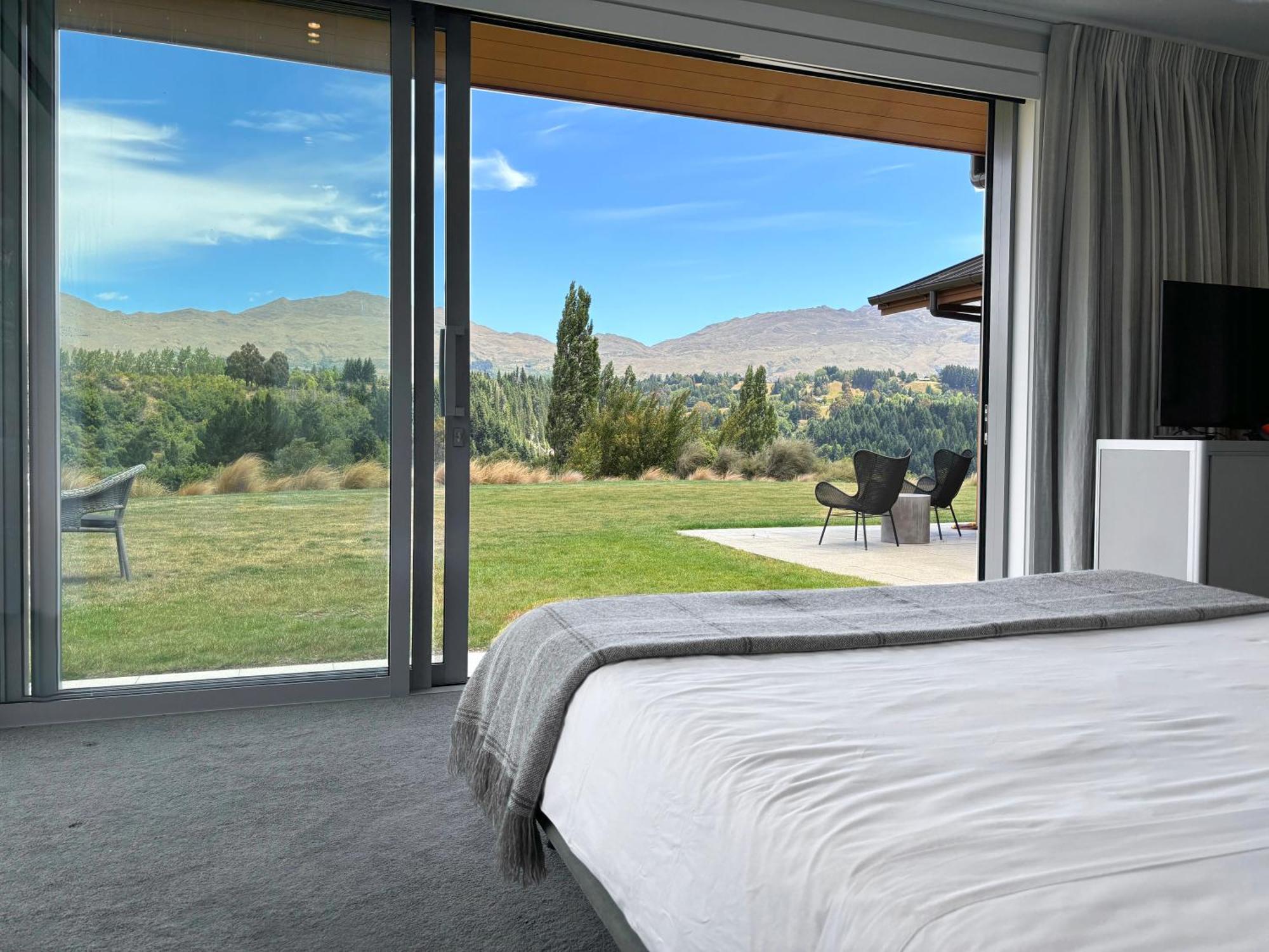 Tucker Beach Private Exclusive Retreat Квинстаун Номер фото