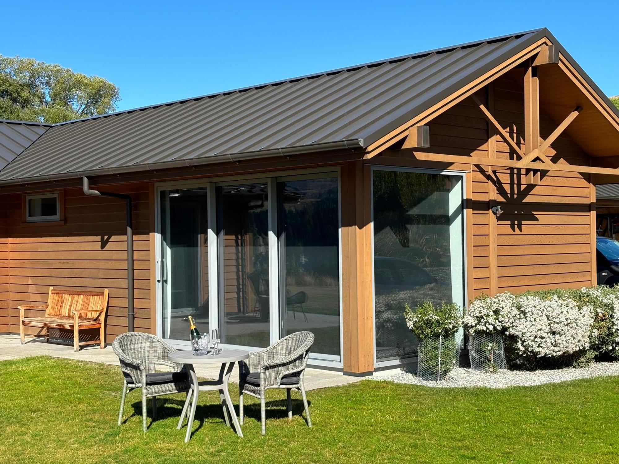 Tucker Beach Private Exclusive Retreat Квинстаун Номер фото